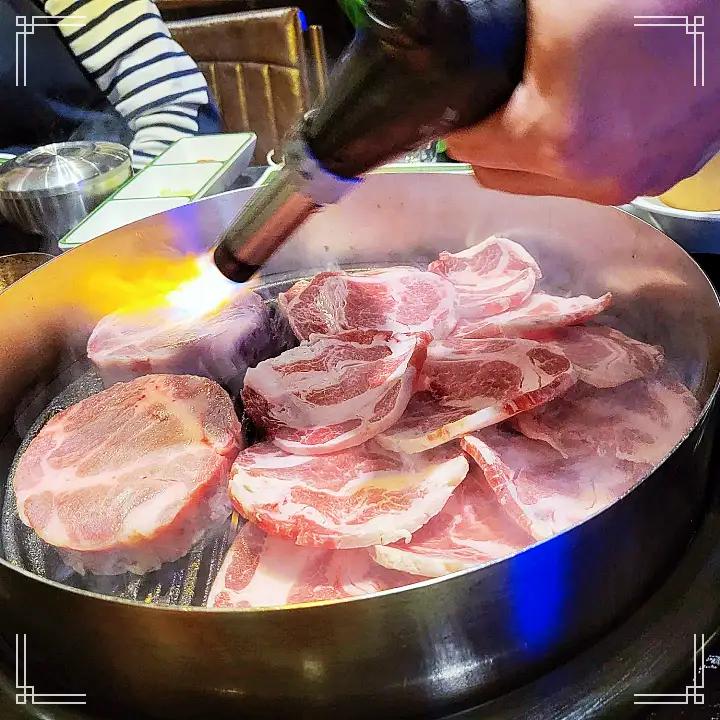 줄서는식당 50회 엄현경 송리단길 석촌호수 핫플 목차돌 베요타 하몽 청국장 된장찌개 송파구 잠실 이베리코 목살 토치불 바베큐 맛집