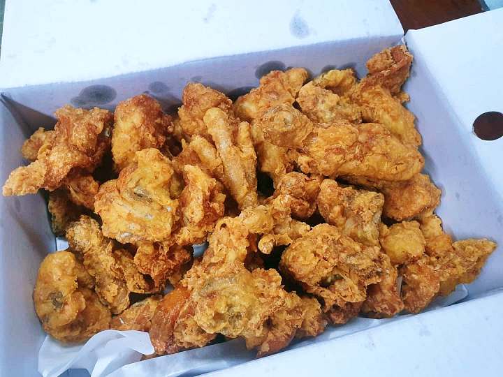 진심 가득 건강 담은 맛 광주 광산구 맛집 추천 생방송투데이 엄마가 손질하고 아들이 튀긴 시장 통닭 촌닭 치킨&#44; 육계 치킨 오늘방송 자족식당
