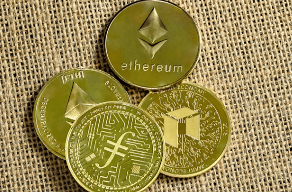 매년 8월 반복되는 '어거스다운' 현상: 원인과 투자 전략