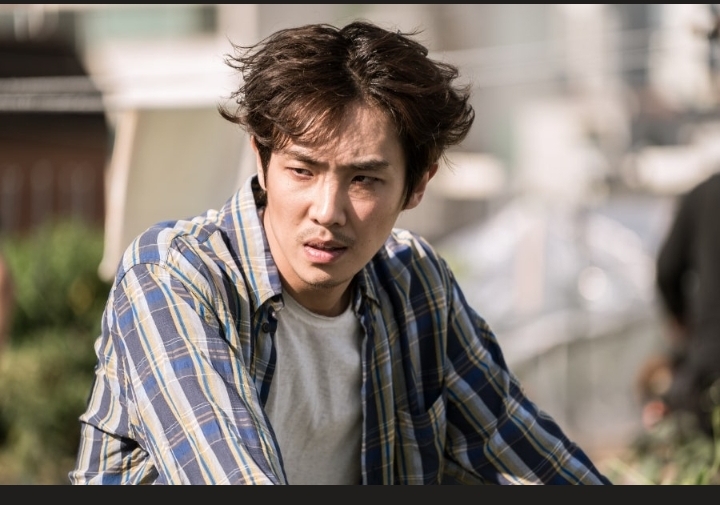 이준 자전거 타는 모습