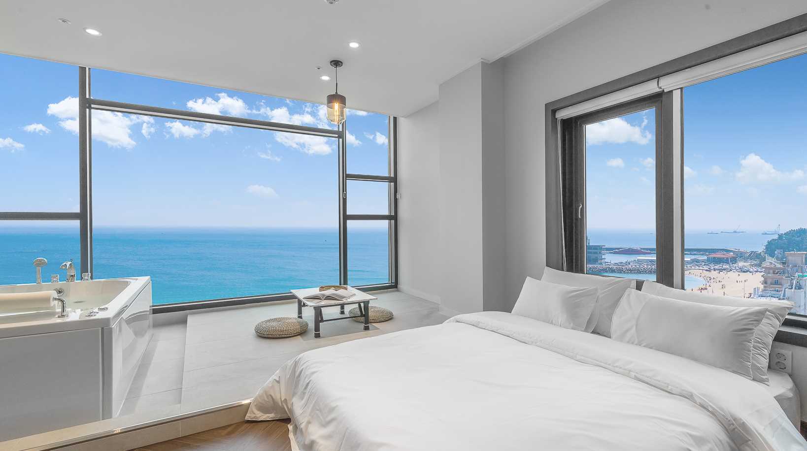 강릉 안목을 높이다 (바다뷰숙소, 강릉감성숙소, 대형스파)