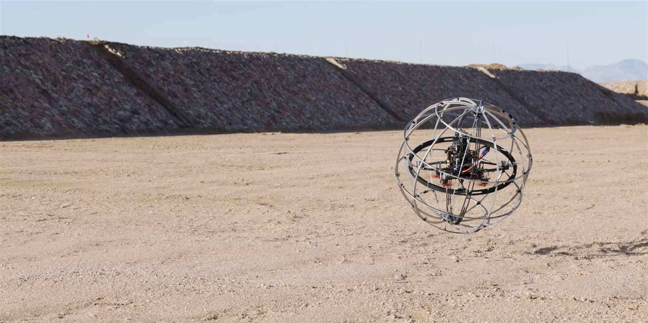 위험 작업용 공중 비행 혁신적 로봇: 레볼루트 로보틱스 VIDEO: Revolute Robotics introduces dual concept robot