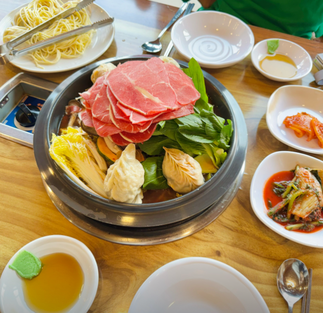 본가손만두 대표 메뉴 