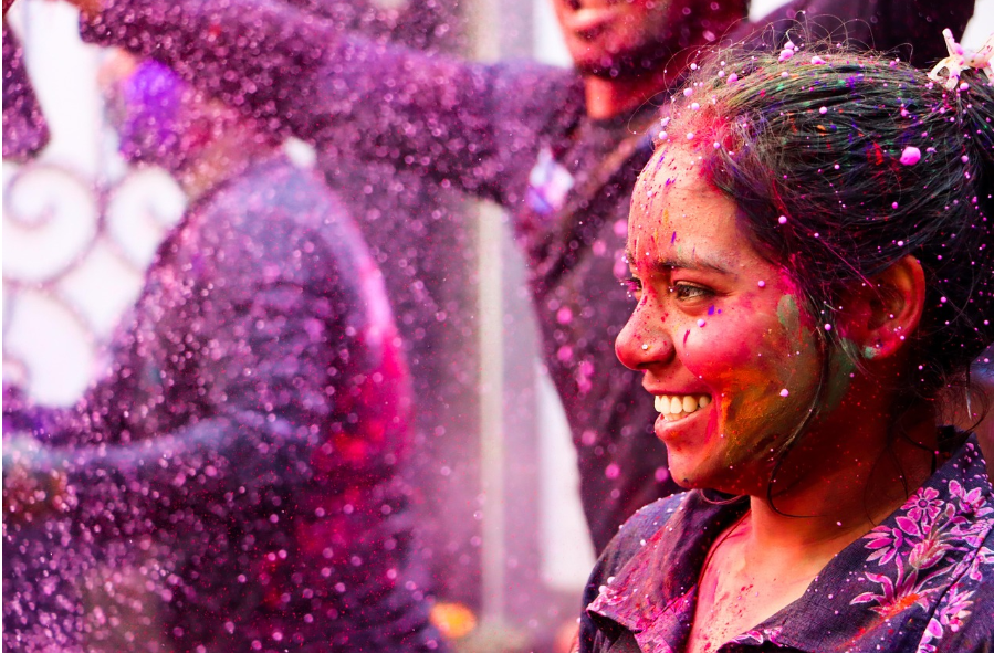 도시 전체가 색으로 폭발하는 하루, 인도' 홀리 축제'가 특별한 이유