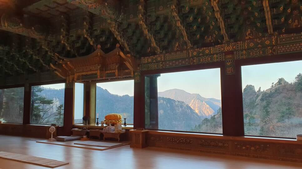 인제 봉정암 : 살아 생전에 꼭 한번 참배 해야할 불뇌사리보탑 가장 높고 가장 깊은 기도의 자리 하늘 아래 첫 사찰