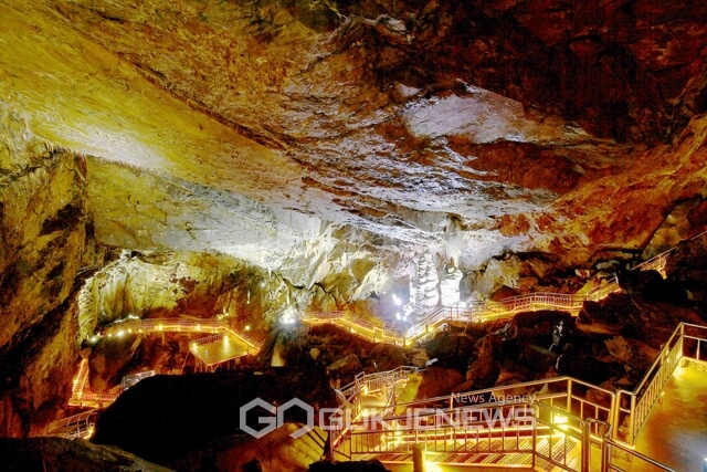 강원 정선 화암동굴에서 만나는 지질과 시간이 만든 지방여행의 깊이