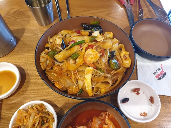 란주칼면-해물볶음도삭면