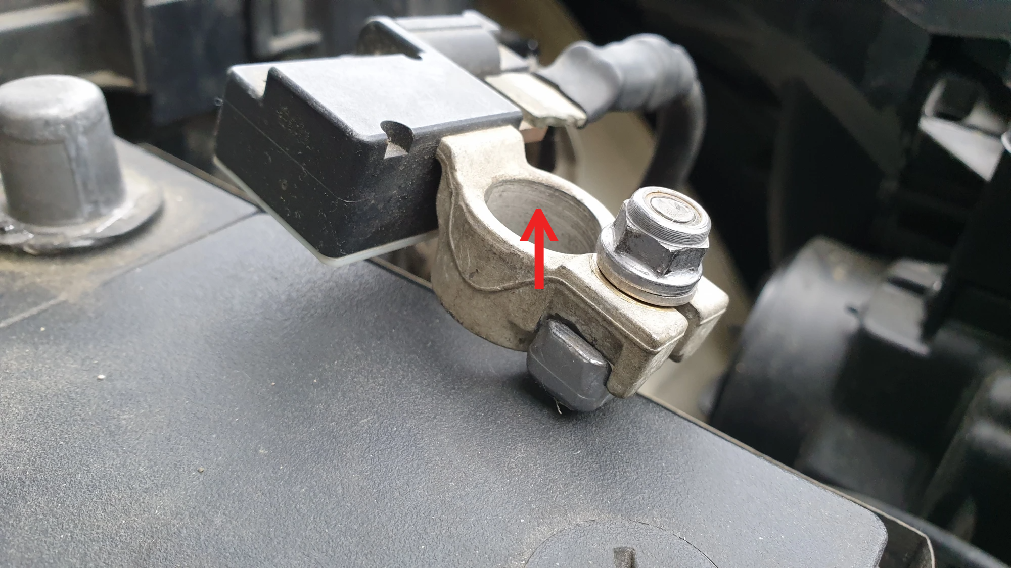 배터리 단자 접촉면