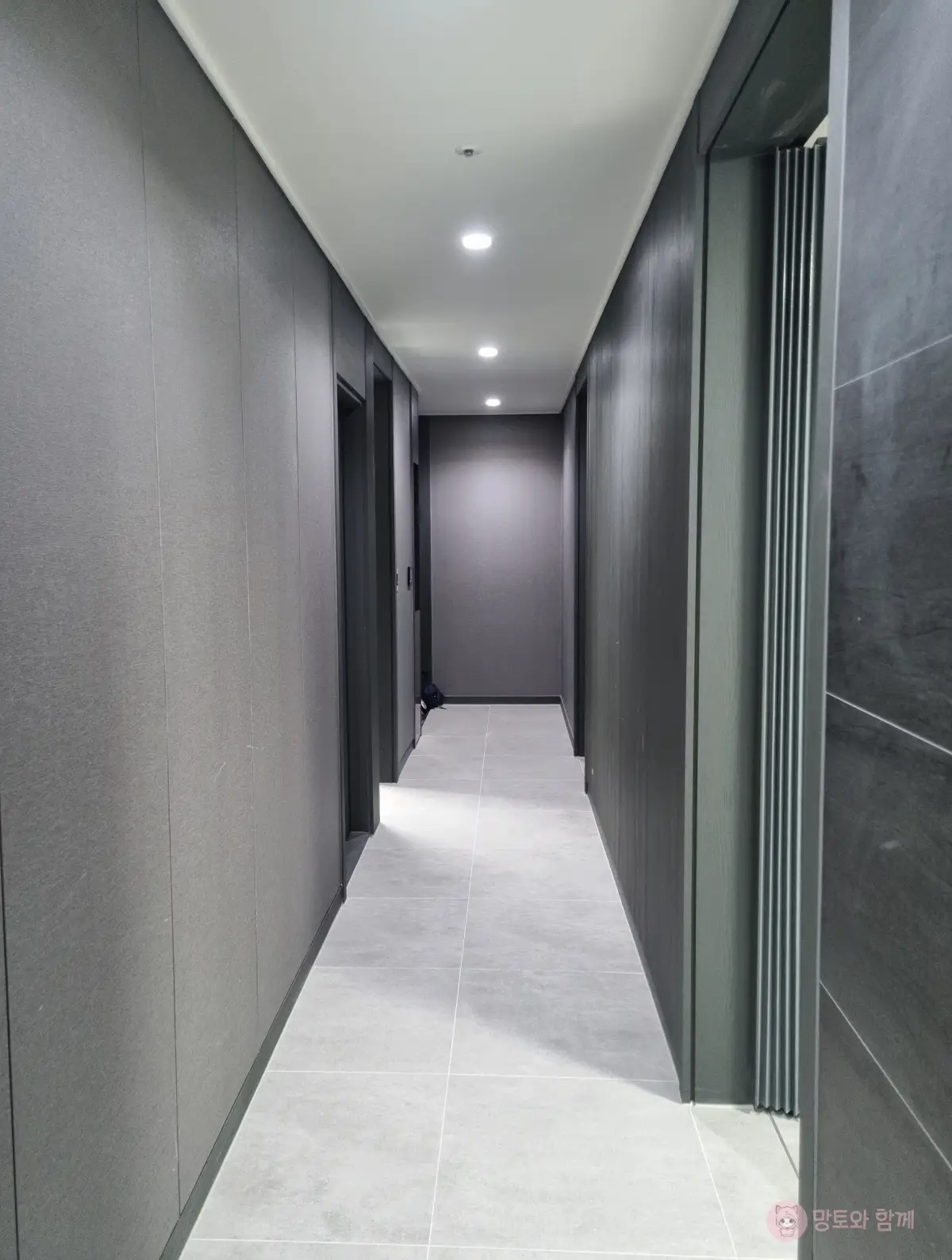 입구-복도
