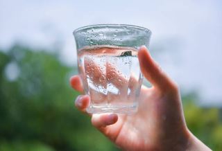 생수 먹는샘물 혼합음료