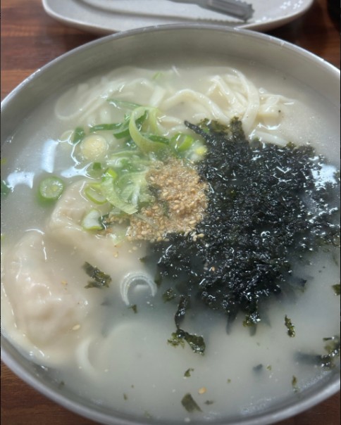 홍천 튀김식당 메뉴 이미지