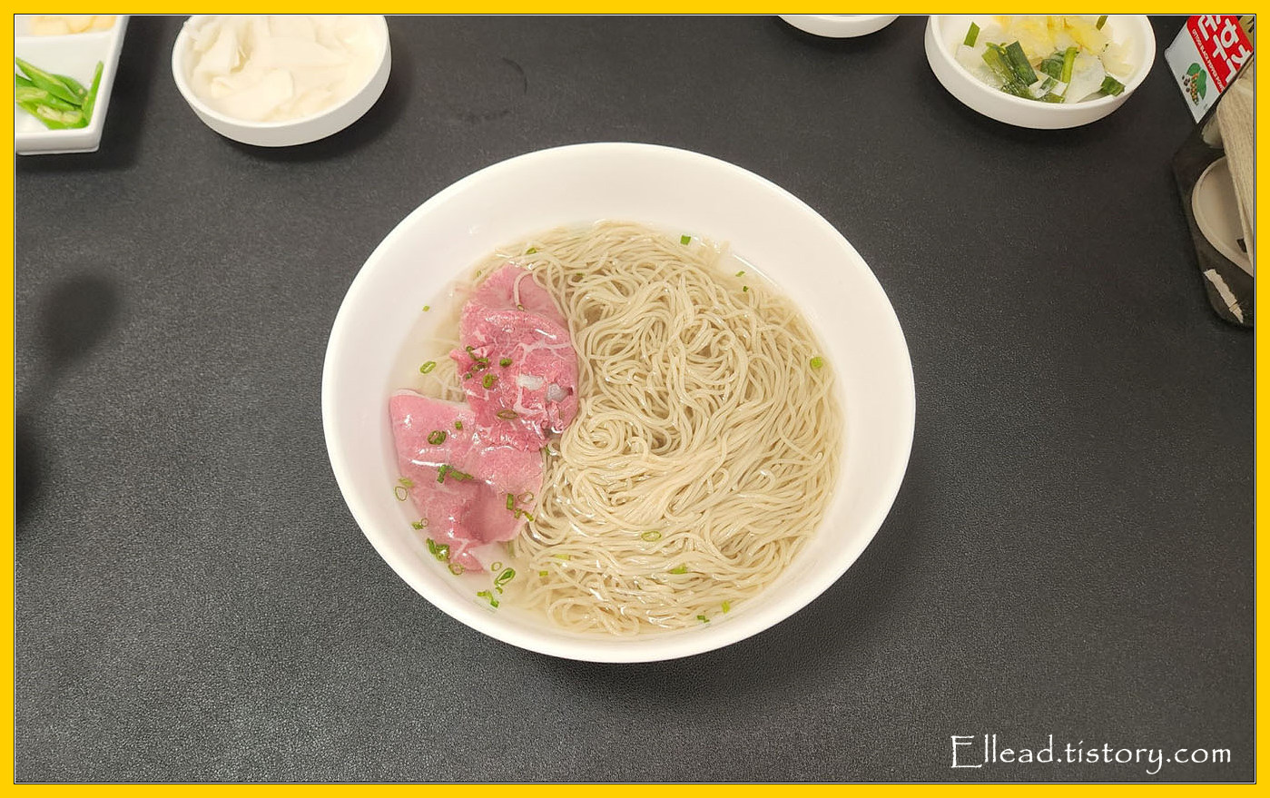 면을 풀어놓으면 이런 모습...