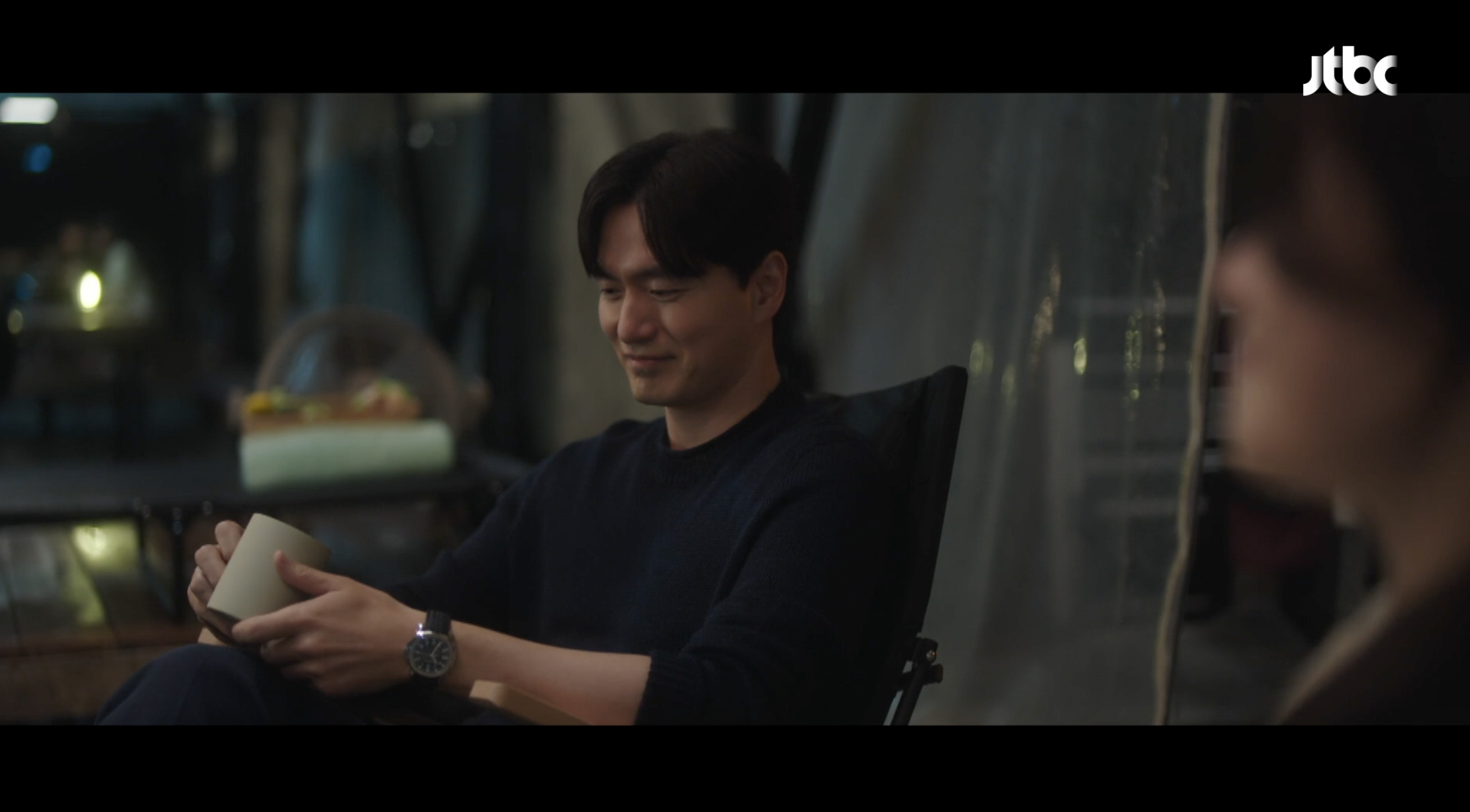 석훈 손 연고
