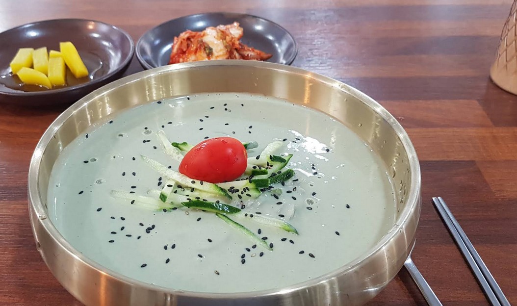 진한 서리태 콩국수, 광주 현지인은 왜 이 집만 찾을까?