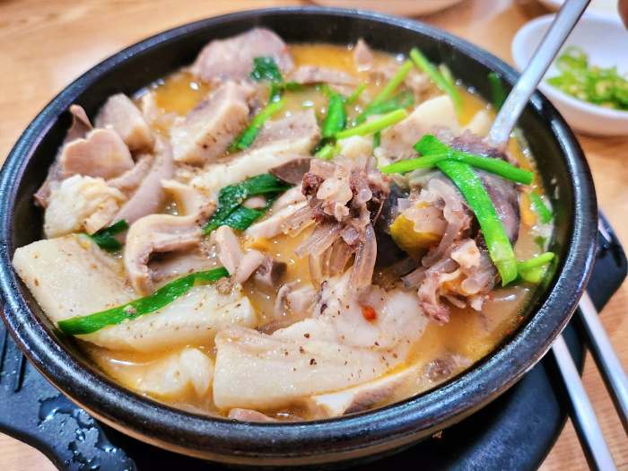 생방송 오늘저녁 안양 안양예술공원 순대국 순대국밥 맛집