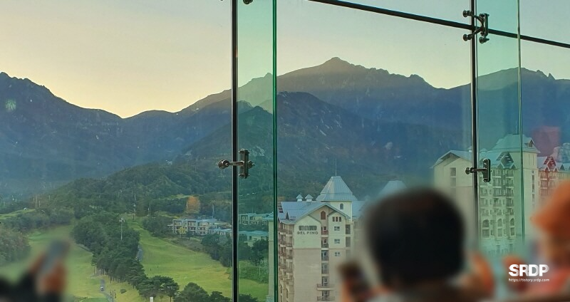 소노펠리체-델피노-더엠브로시아-울산바위뷰-카페