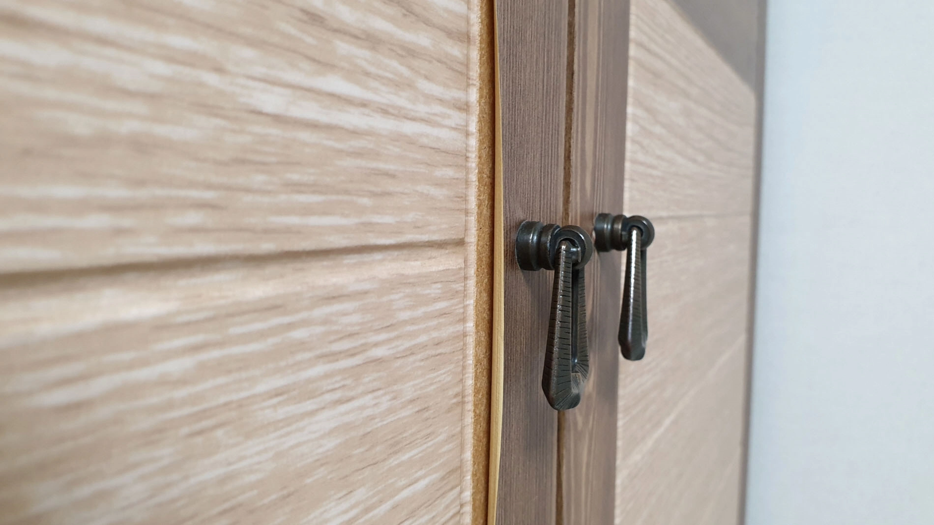 시트지 들뜬 모습