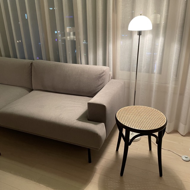 TON-톤체어-톤스툴-톤스툴60-원목의자-원목스툴-다른-가구들과의-사이즈-비교