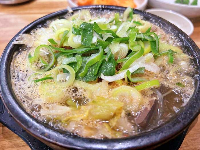 나혼자산다 마포 상암 제주식 선지 해장국 맛집