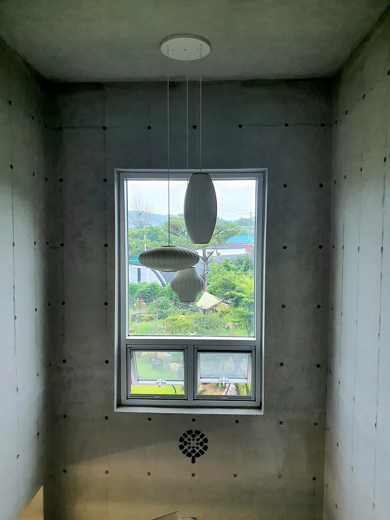 2층에서 창밖