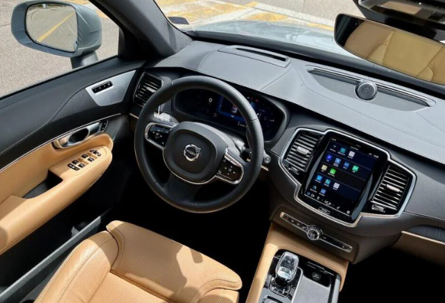 볼보 XC90 하이브리드