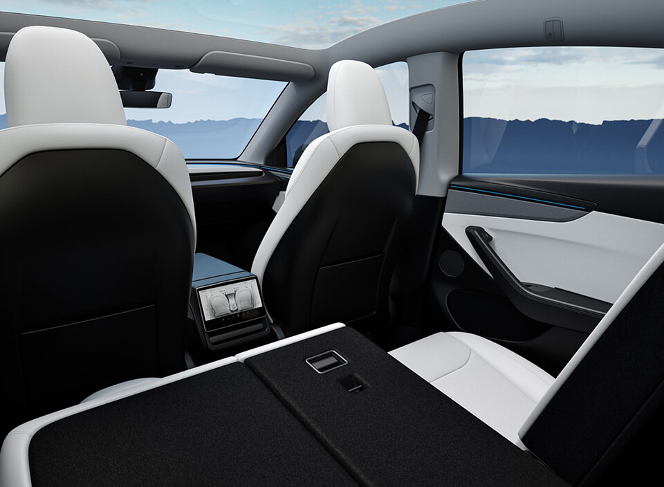 전동식 2열 시트 접힌 모습