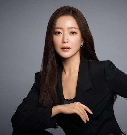 배우 김희선 키 나이 혈액형 소속사 영화 드라마 MBTI