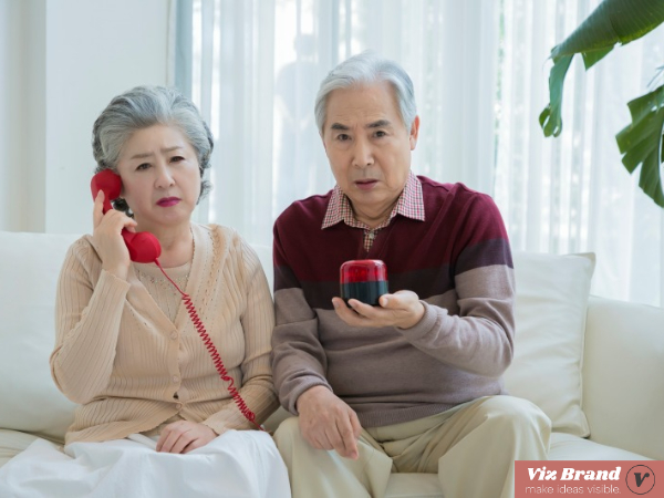 시니어 보이스피싱 예방 필수 가이드｜자주 당하는 사례로 배우는 실전 대처법 