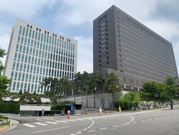 중국 스파이의 군사기밀 사냥, 현역 군인 포섭! 법의 그물은?