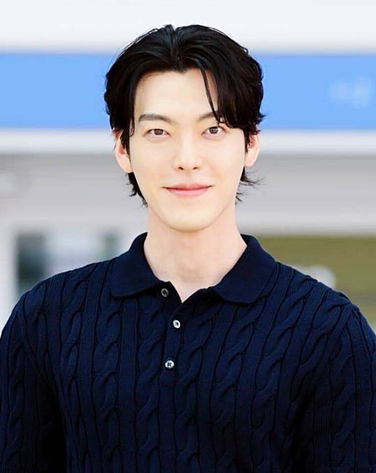 배우-김우빈