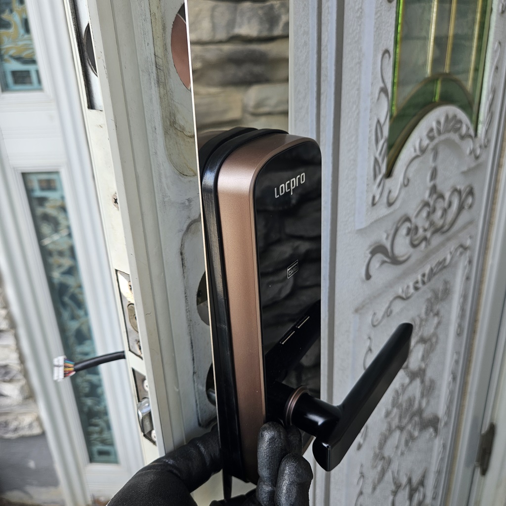 김해 대동 초정리 주택 현관 유럽형 아트도어 패션문 손잡이 일체형 무 타공 주키 전자 번호 도어락 디지털 자동 오토락 설치