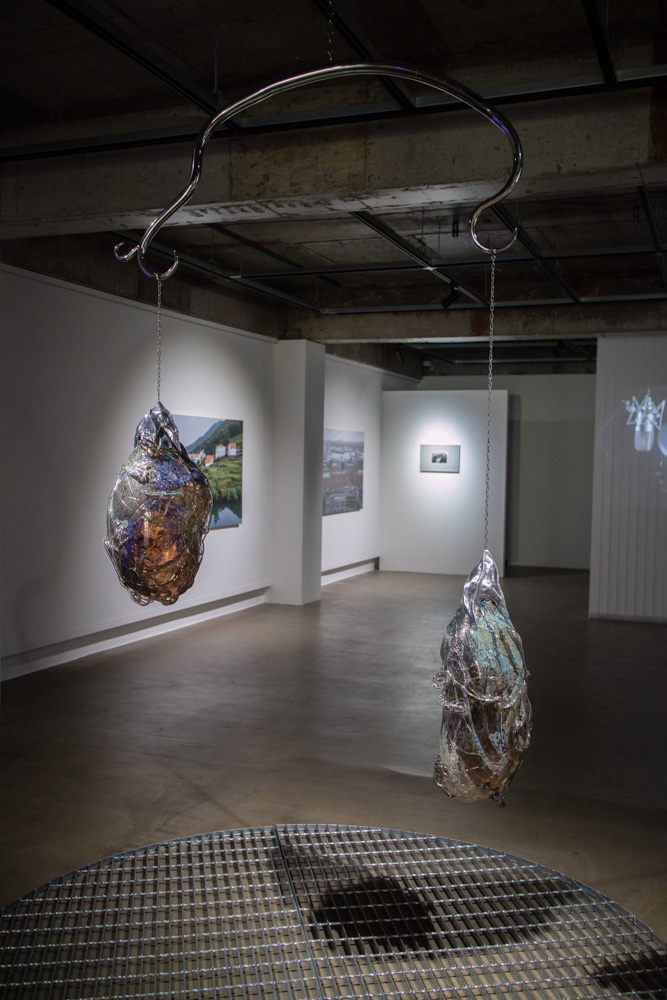 예술의 시간 전시회 산 자와 죽은 자 가운데 