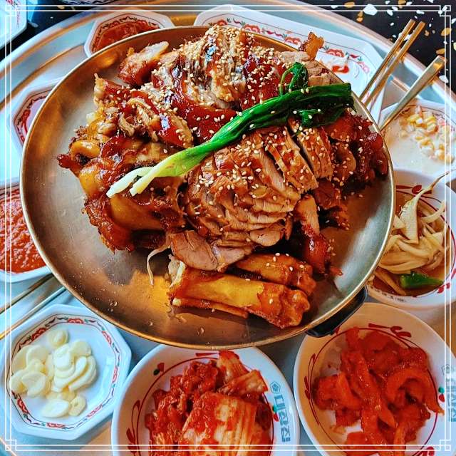 양산 물금 증산 맛집 18가지 반찬 소스 족발, 보쌈
