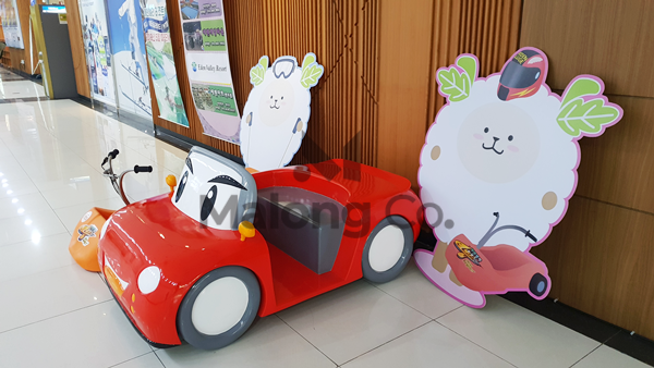 마롱컴퍼니 조형물 3