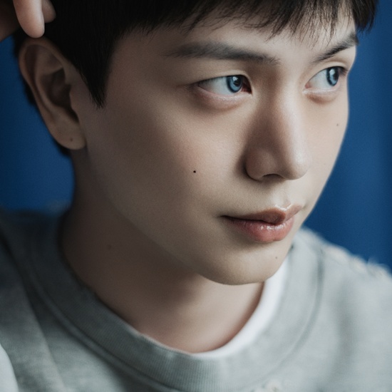 육성재 블루여정 미니앨범 All About Blue 관련 사진