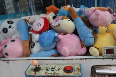 학교 앞 문방구에서 팔던 ‘500원 뽑기 장난감’