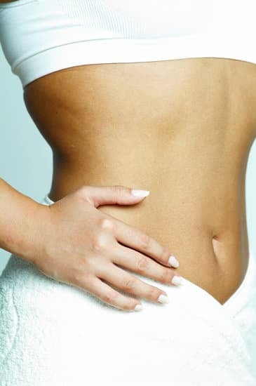 예쁜 허리 라인을 위한 스트레칭: 자세한 가이드