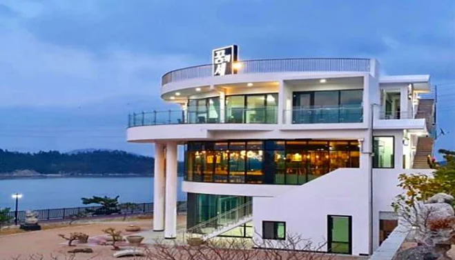 OCEAN VIEW 꿈의세계카페