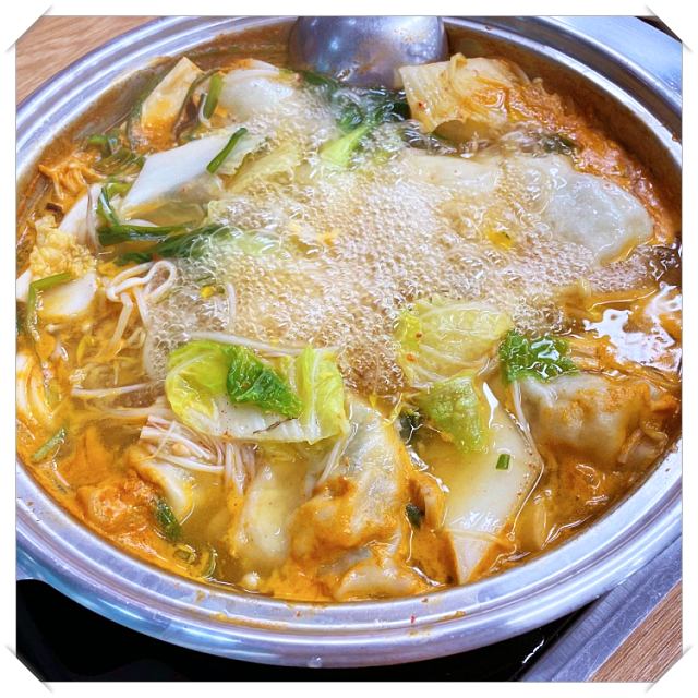 생생정보-26년-노포-생-만두전골-충남-아산-맛집-식당-위치-어디