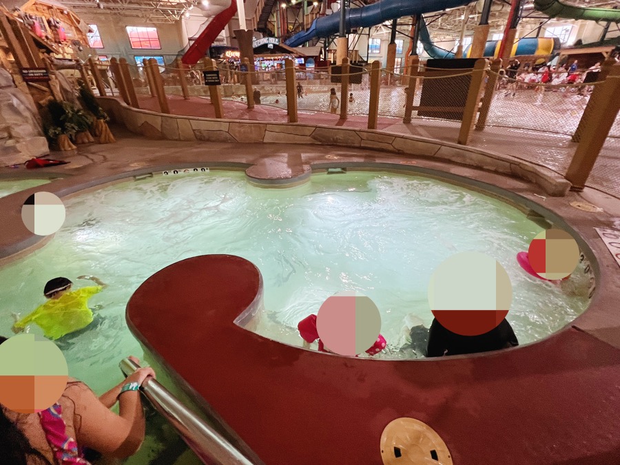 Kids enjoying Whirlpool Hot Spa Indoor at Great Wolf Lodge