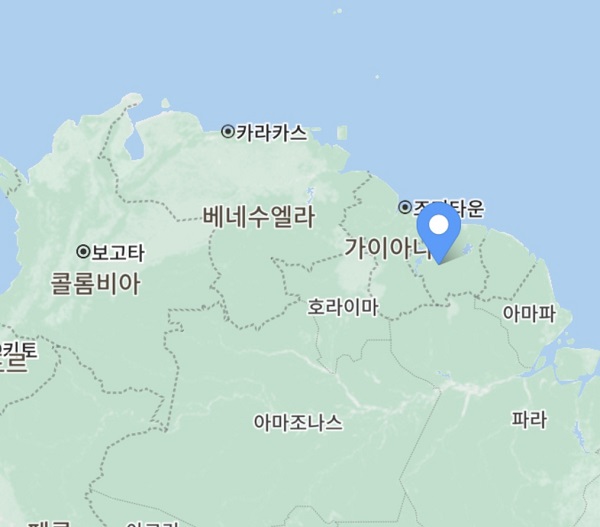 남미의 작은 국가 수리남 지도입니다. 콜롬비아, 베네수엘라, 가이아나 옆에 보이는 작은 국가입니다.