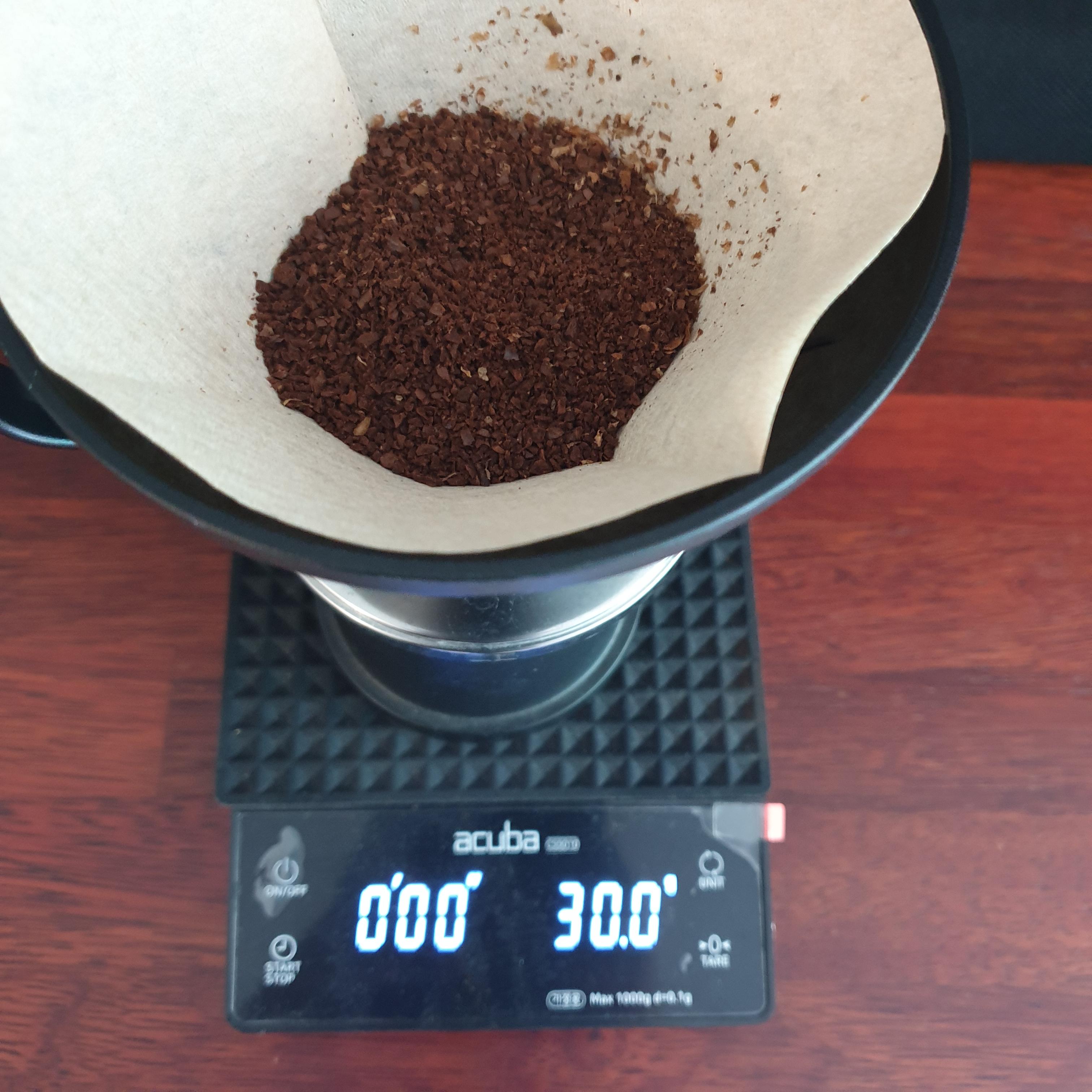 발뮤다 더 브루 _ 아이스 아메리카노 추출 _ 분쇄