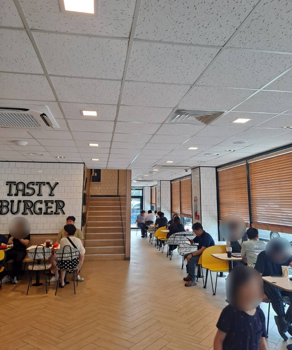 맥도날드 인천청라DT점 매장풍경