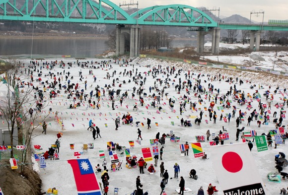 가평 청평 북한강 대성리 송어축제