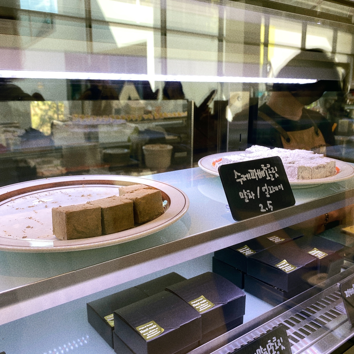 제주 구좌 송당무끈모루 안돌오름 밧돌오름 웨딩포토존 웨딩촬영 대형베이커리 카페 안도르 andor 인생샷