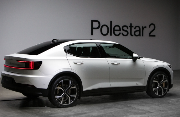 폴스타 2 스탠다드 레인지 싱글 모터