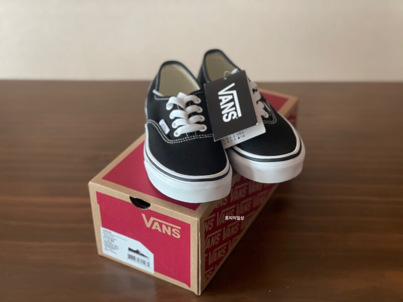 반스 VANS 키즈 어센틱 운동화 - 신발 제품 모습