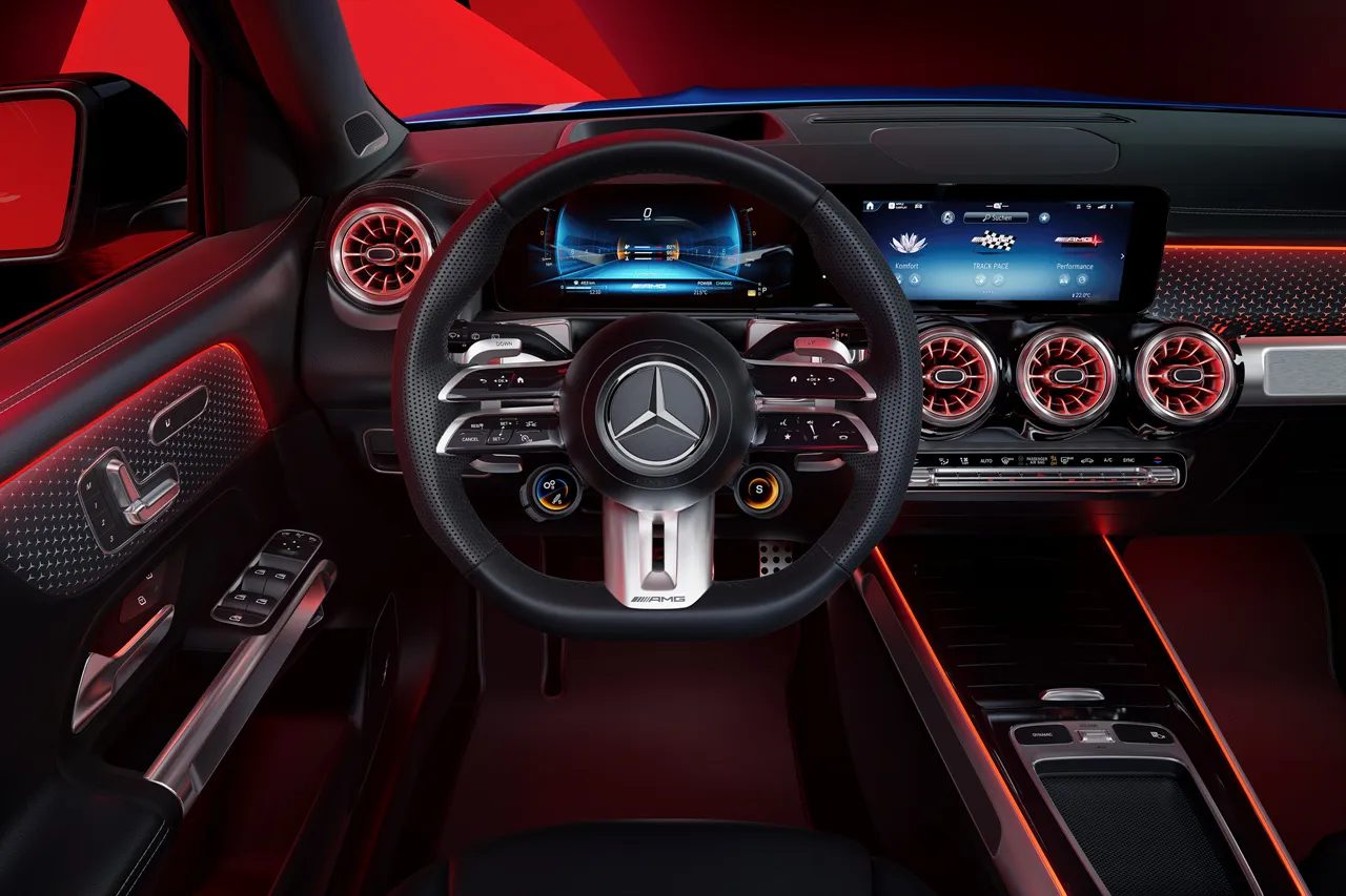 벤츠 AMG GLB 이미지