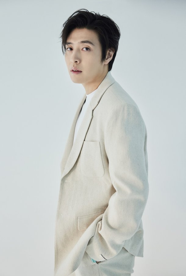 배우 강하늘 – 순수함과 현실감의 공존, 균형 잡힌 연기 톤, 진심으로 쌓아 올린 신뢰