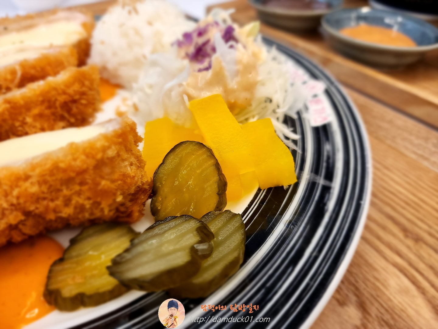 피클&#44; 단무지&#44; 양배추 샐러드